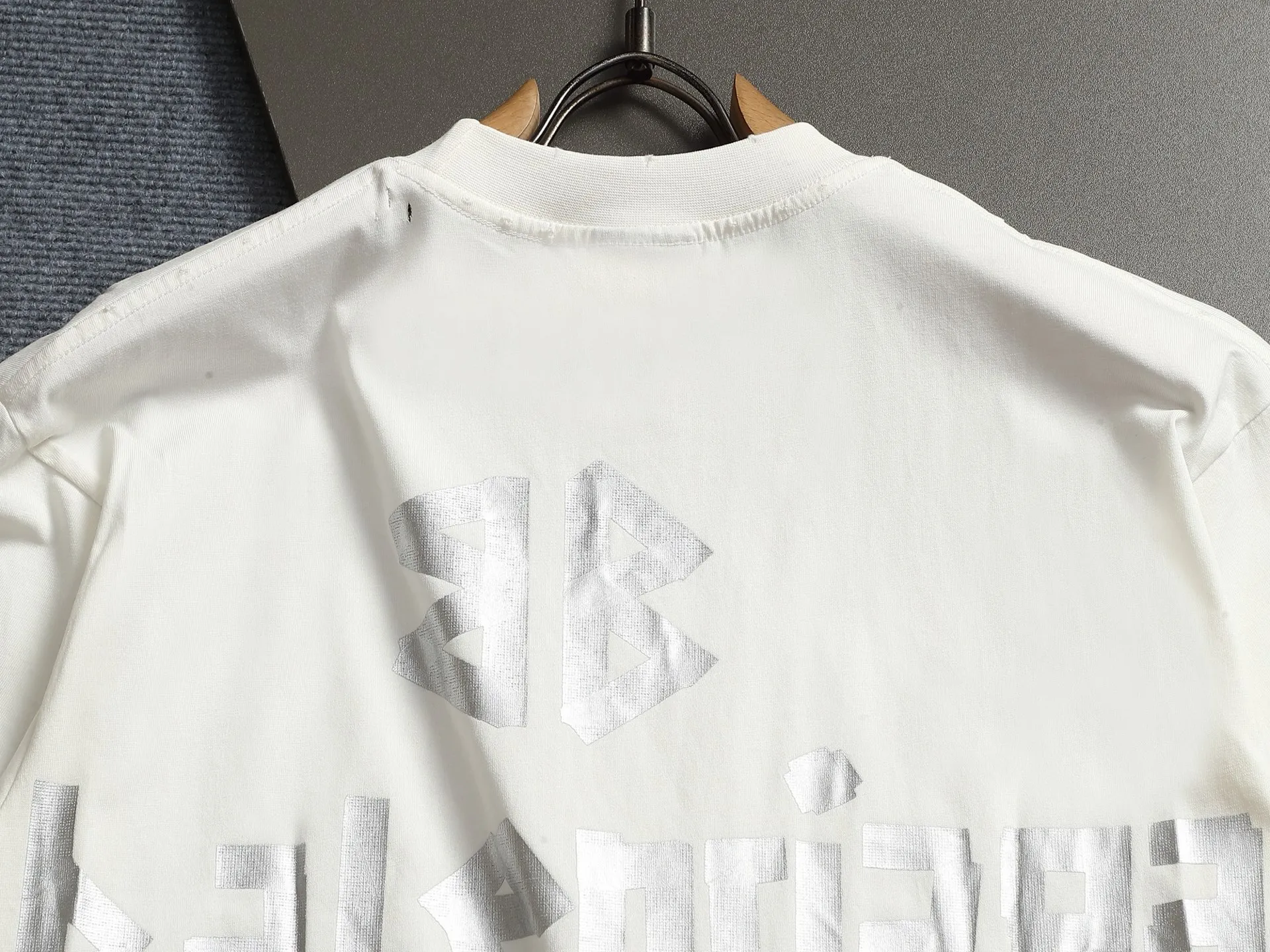 BALENCIAGA 2026 Logo ， Retro Same Style T 320 Versatile : Black Size：XS S M L